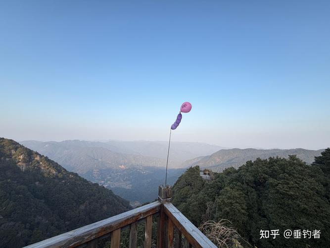 垂钓者与垂钓 静水中的哲思